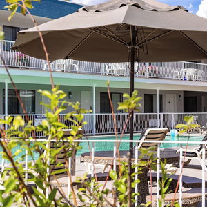 Hotel Siesta Suites cazare Kelowna