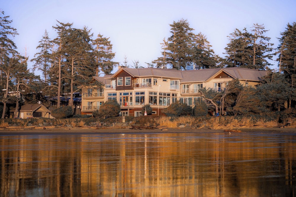 Hotel Long Beach Lodge Resort
