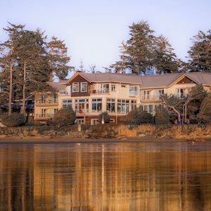 Hotel Long Beach Lodge Resort cazare Tofino