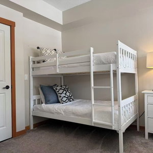 Hotel Mountain View Condo - Lodges At Canmore cazare Canmore