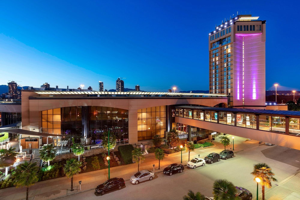 Hotel Delta Hotels By Marriott Burnaby Conference Centre