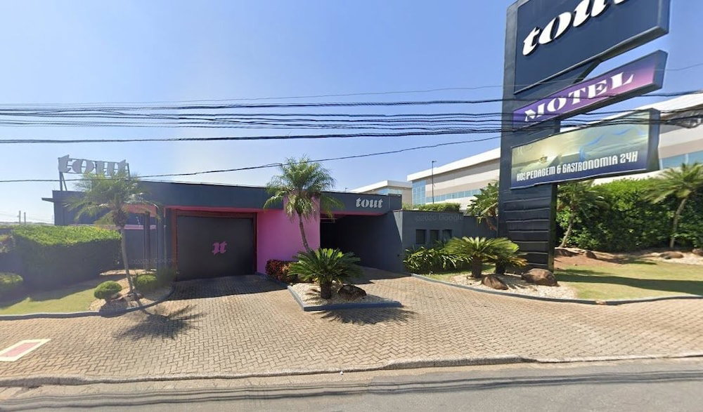 Hotel Tout Motel