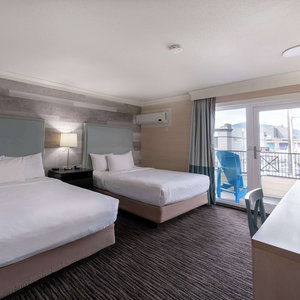Hotel Prestige Beach House, Worldhotels Crafted cazare Kelowna