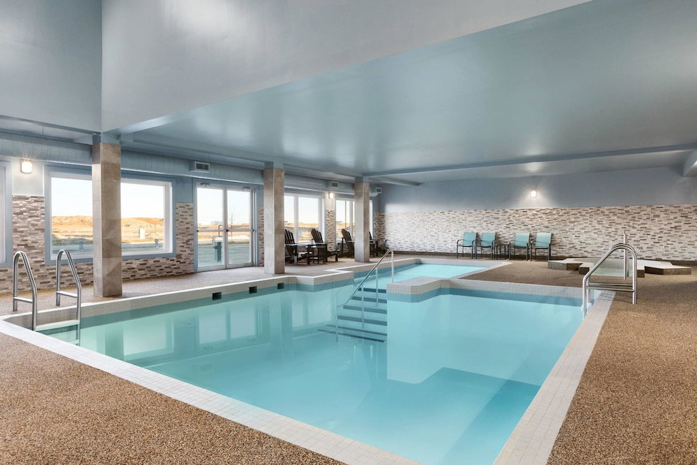 Hotel Days Inn By Wyndham Calgary North Balzac