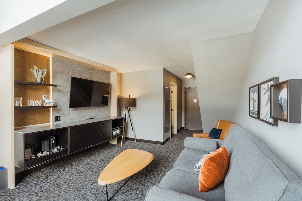 Hotel Everwild Canmore Hotel