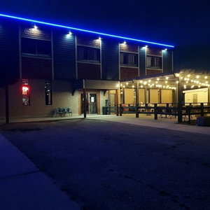 Hotel Gibbons Hotel &Tavern cazare Gibbons