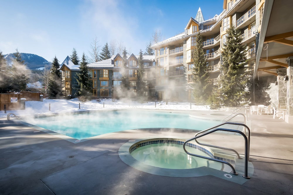 Hotel Whistler Cascade Lodge