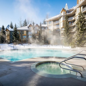 Hotel Whistler Cascade Lodge cazare Whistler