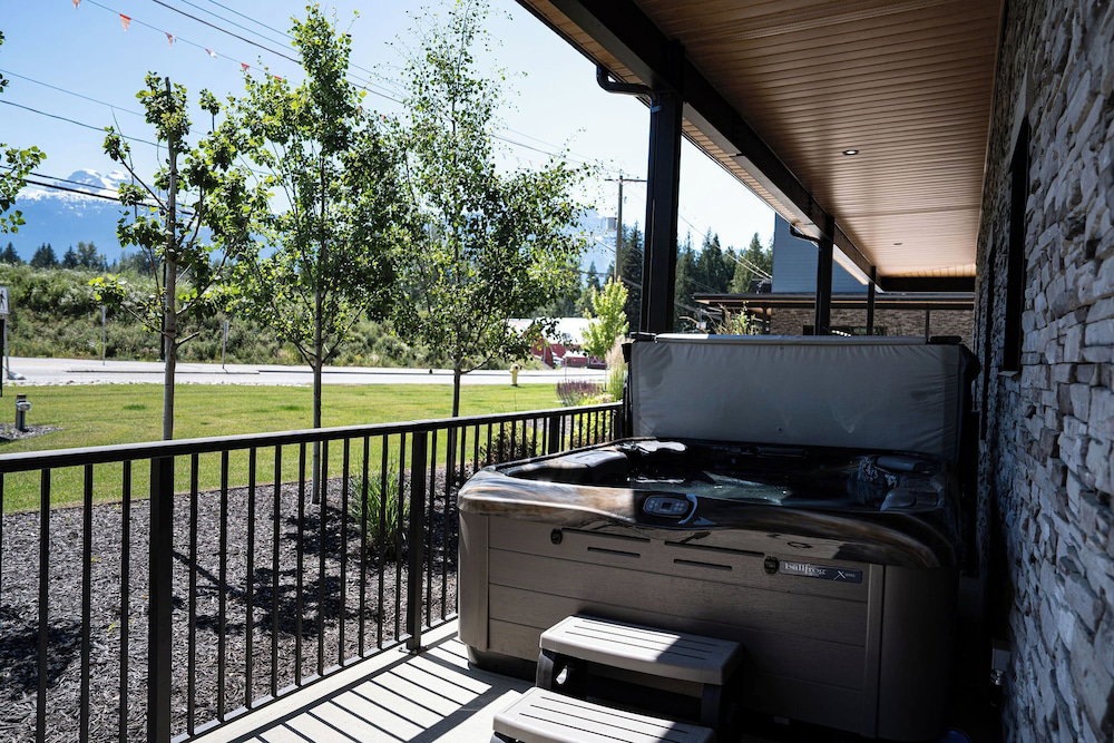 Hotel Rustic Retreat By Revelstoke Vacations