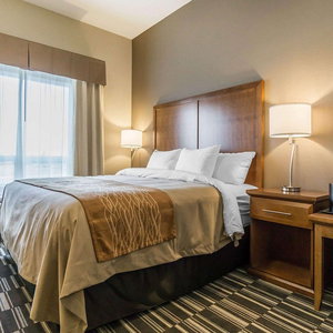 Hotel Comfort Inn & Suites Edmonton International Airport cazare Beaumont