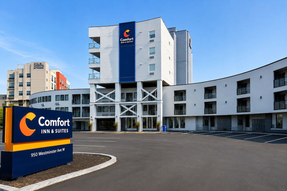 Hotel Comfort Inn & Suites