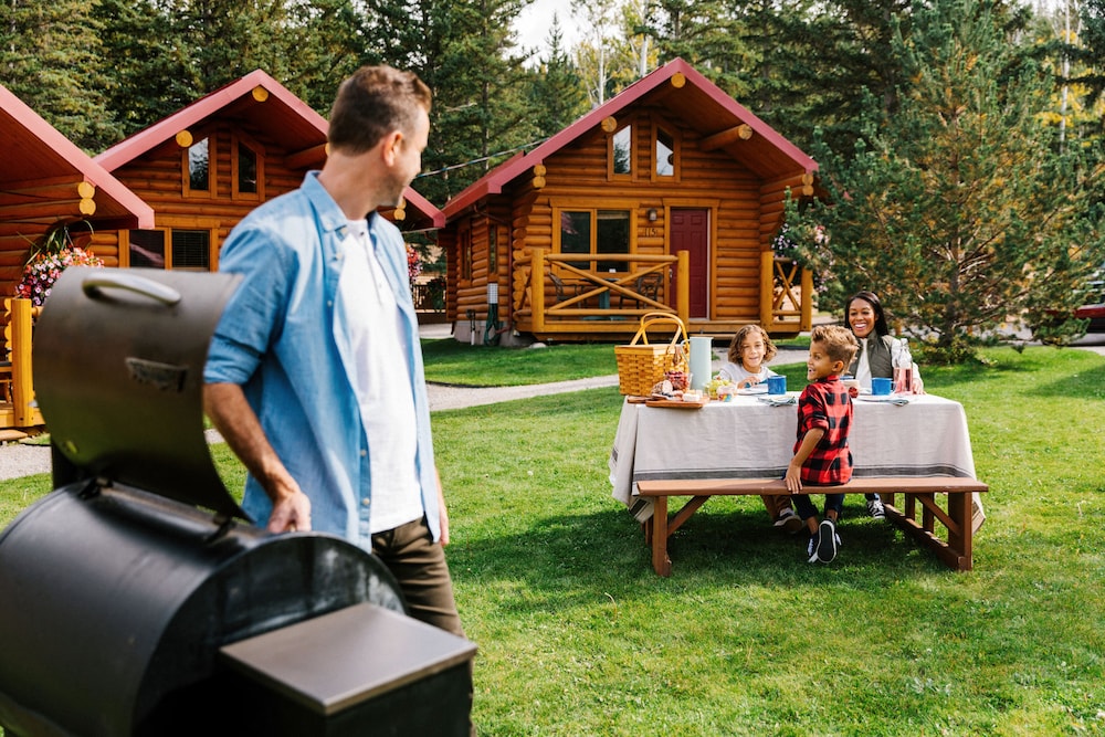 Hotel Miette Mountain Cabins