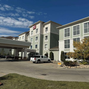 Hotel Best Western Plus South Edmonton Inn & Suites cazare Mill Woods Town Centre