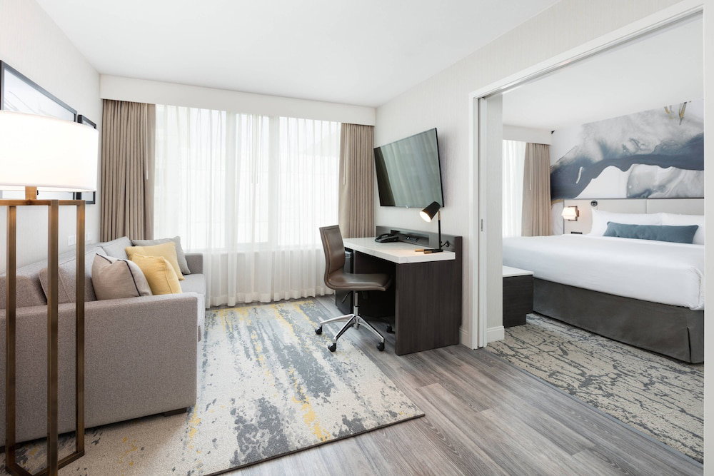 Hotel Delta Hotels By Marriott Vancouver Downtown Suites - Downtown Vancouver