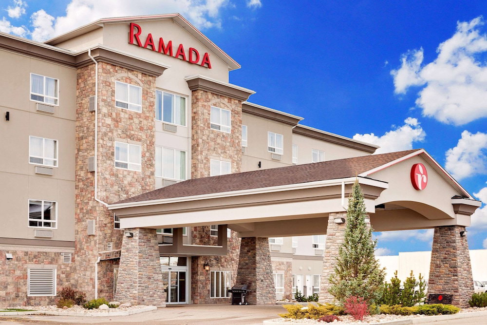 Hotel Ramada By Wyndham Stettler