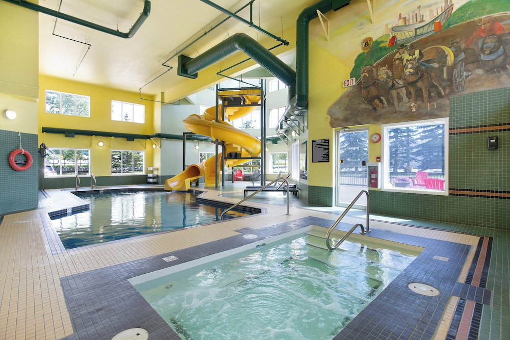 Hotel Super 8 By Wyndham Calgary Shawnessy Area