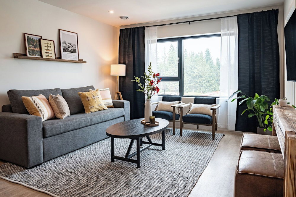Hotel The Selkirk House By Revelstoke Vacations