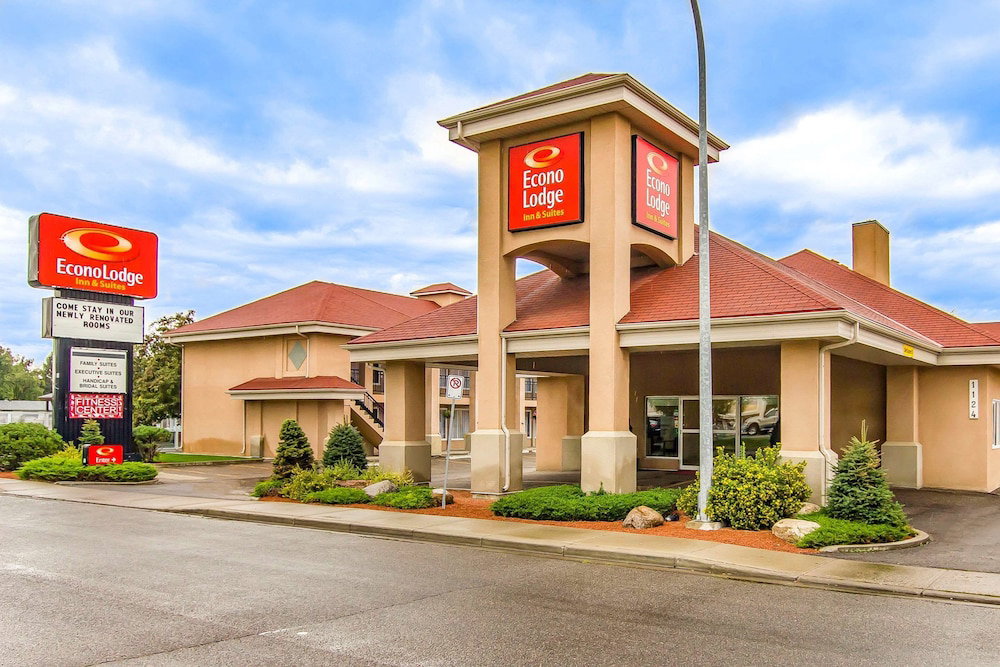 Hotel Econo Lodge Inn & Suites Lethbridge - Henderson Lake