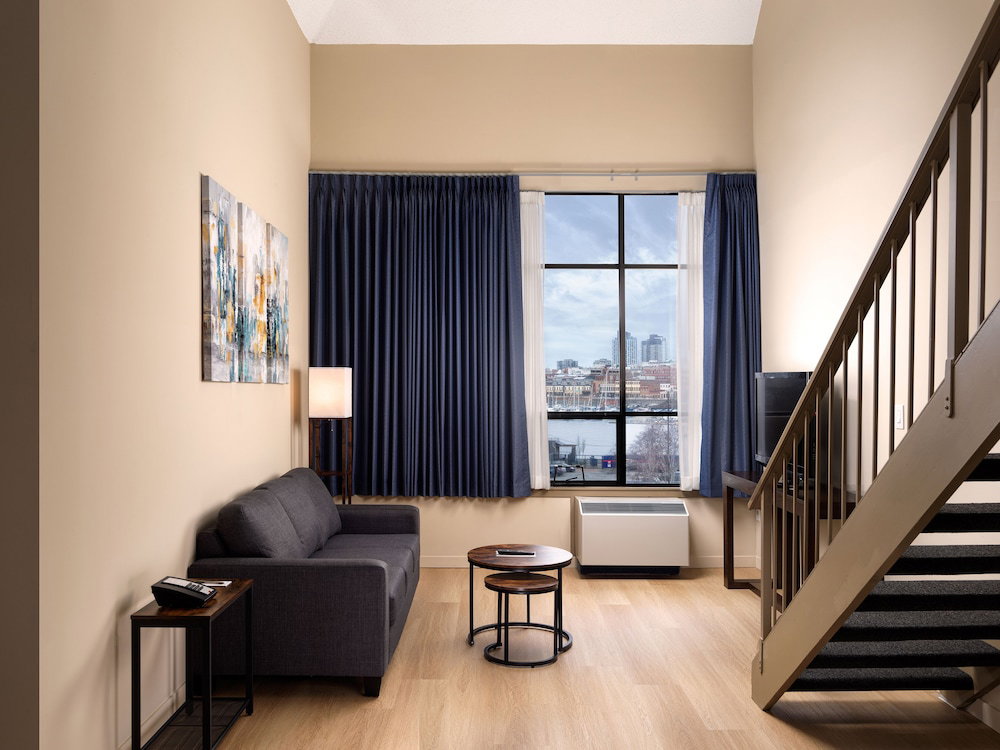 Hotel Huntingdon Hotel And Suites