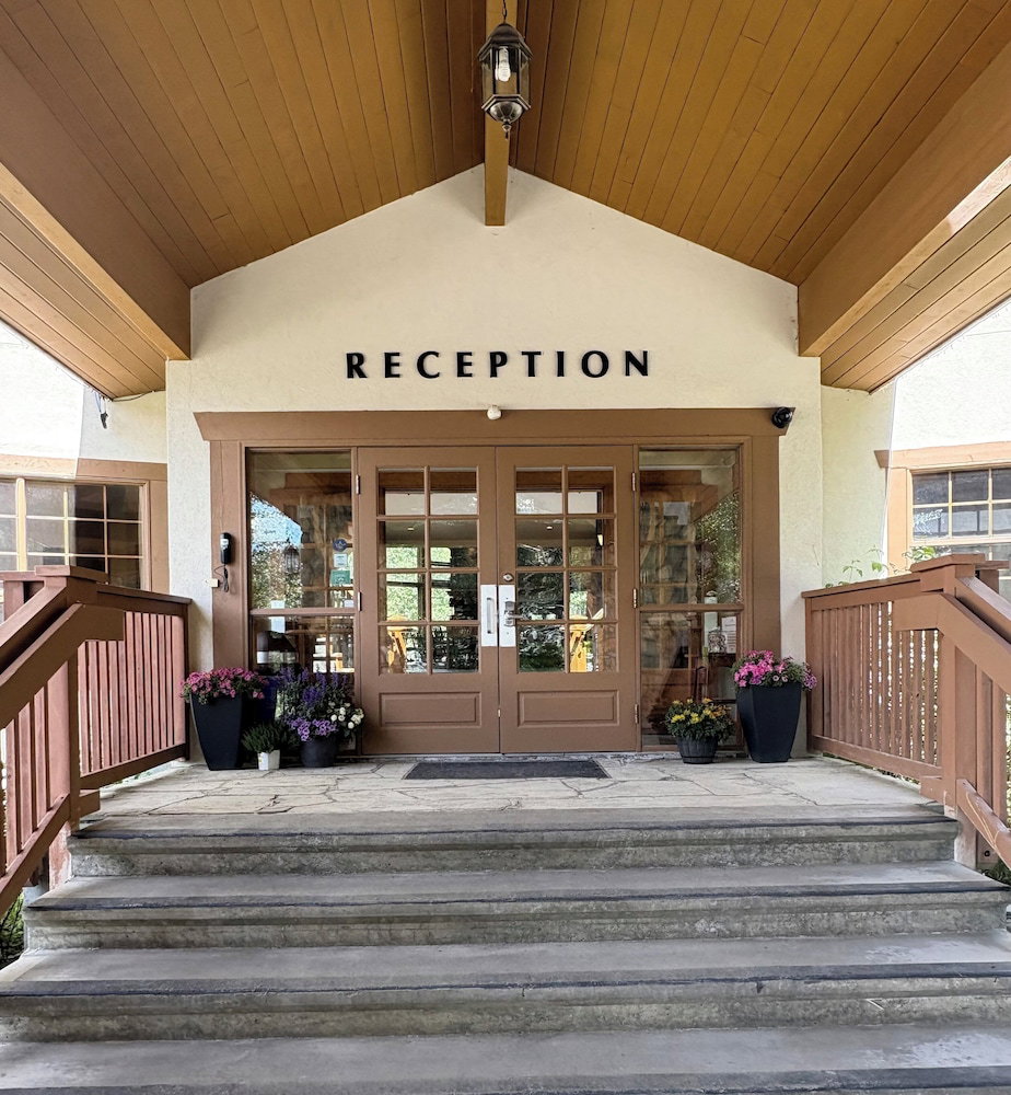 Hotel Pinnacle Lodge