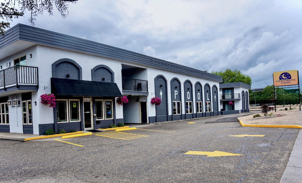 Hotel Courtyard Inn Vernon