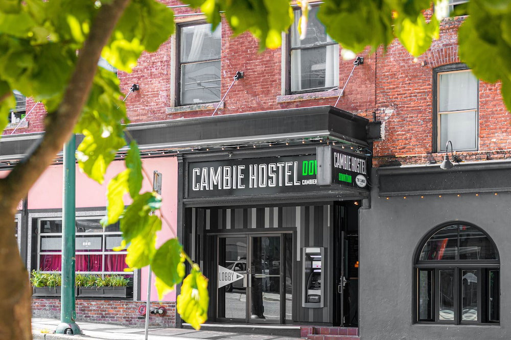 Hotel Cambie Downtown Hostel
