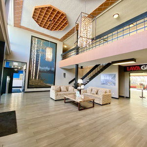 Hotel Ramada By Wyndham Whitecourt cazare Whitecourt