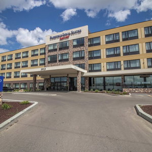 Hotel Fairfield By Marriott® Regina cazare Regina