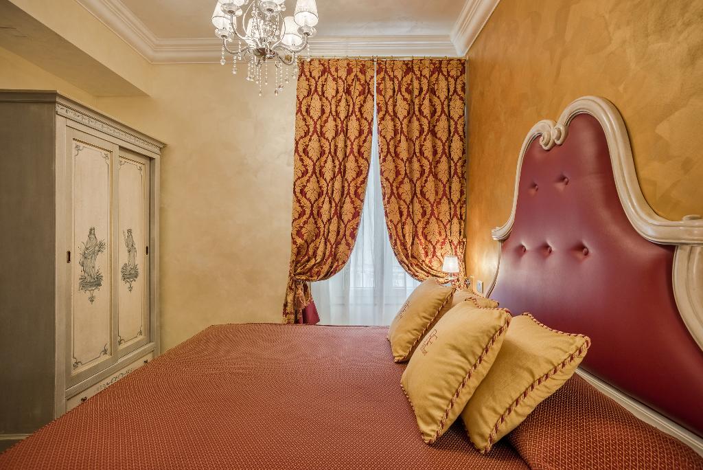 Relais Empire