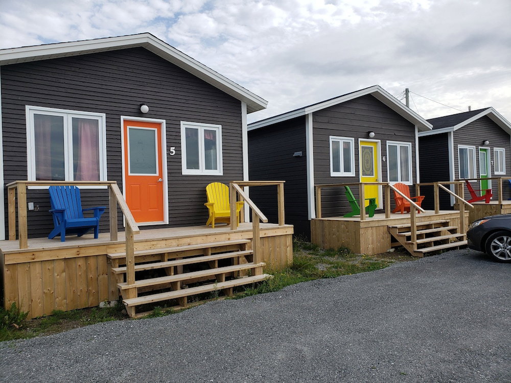 Hotel Burnt Cape Cabins