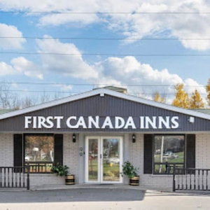 Hotel First Canada Inn Cornwall cazare Cornwall