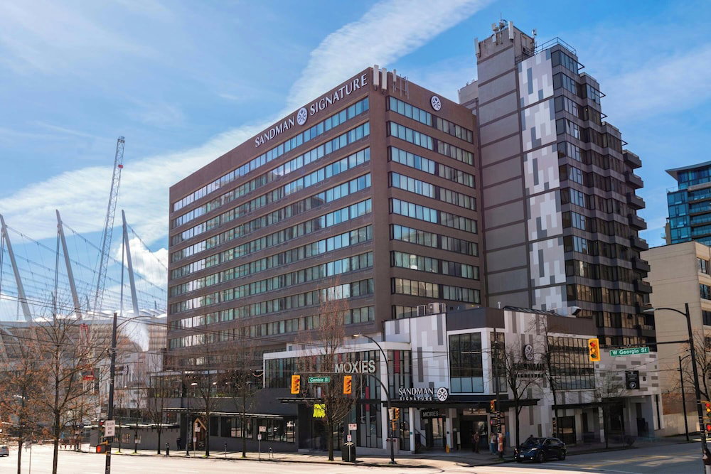 Hotel Sandman Signature Vancouver Downtown Hotel