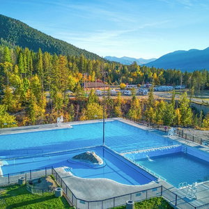 Hotel Fairmont Hot Springs Resort cazare Invermere