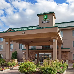 Hotel Holiday Inn Express & Suites - Vernon By Ihg cazare Vernon
