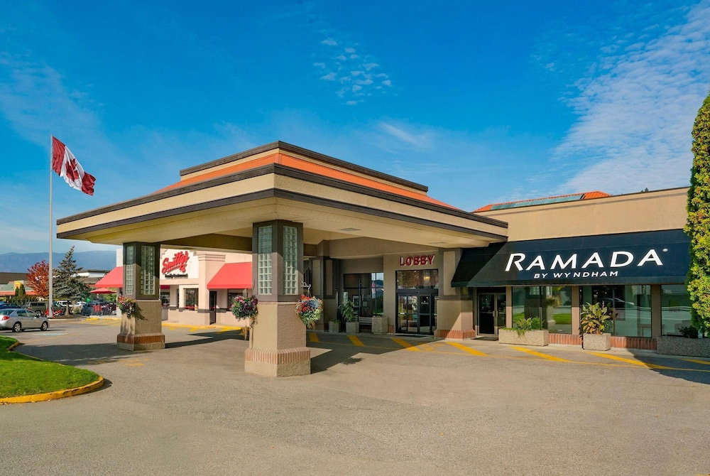 Hotel Ramada Hotel & Conference Center By Wyndham Kelowna