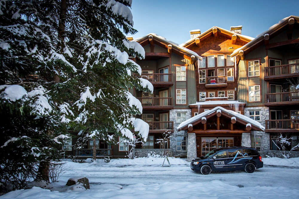 Hotel Lost Lake Lodge By Whistler Premier