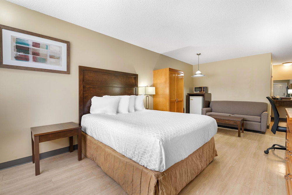 Hotel Surestay Plus Hotel By Best Western Salmon Arm