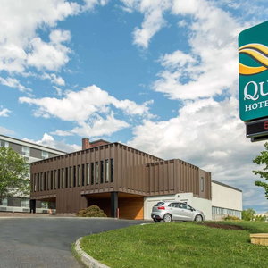 Hotel Quality Hotel & Suites cazare Gander