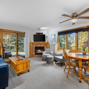Hotel Snow Creek Village #37 cazare Chase