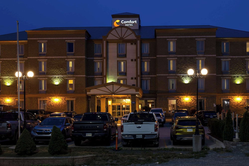 Hotel Comfort Hotel Bayer's Lake