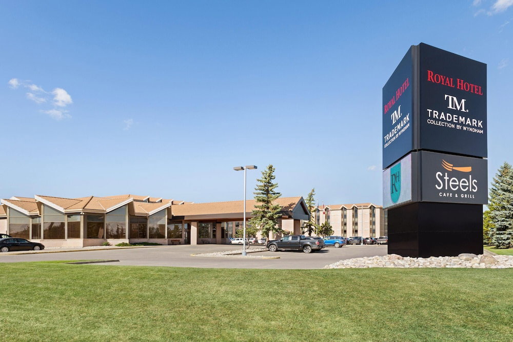 Hotel Royal Hotel West Edmonton, Trademark Collection By Wyndham