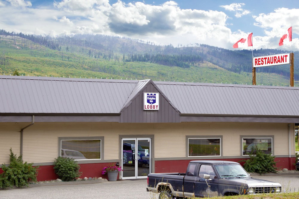 Hotel Barriere Motor Inn
