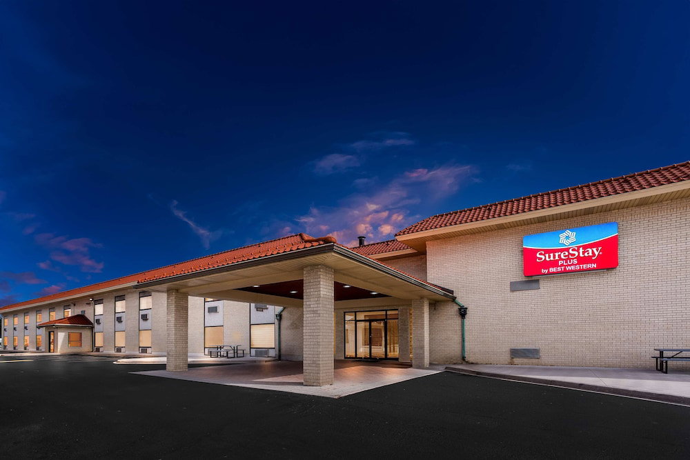 Hotel Surestay Plus By Best Western Windsor