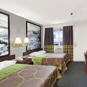 Hotel Super 8 By Wyndham Kamloops East cazare Valleyview