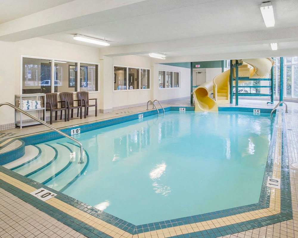 Hotel Comfort Inn & Suites University