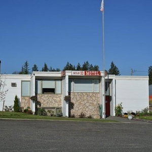 Hotel 99 Mile Motel cazare 100 Mile House