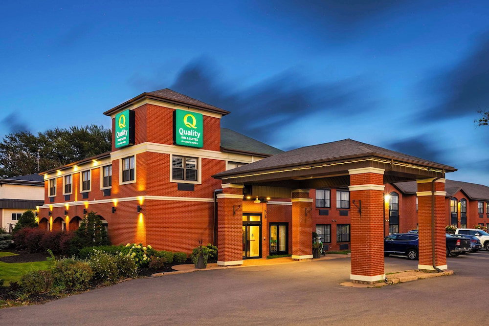Hotel Quality Inn & Suites Garden Of The Gulf