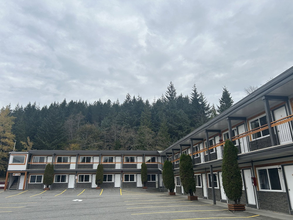 Hotel Chalet Inn