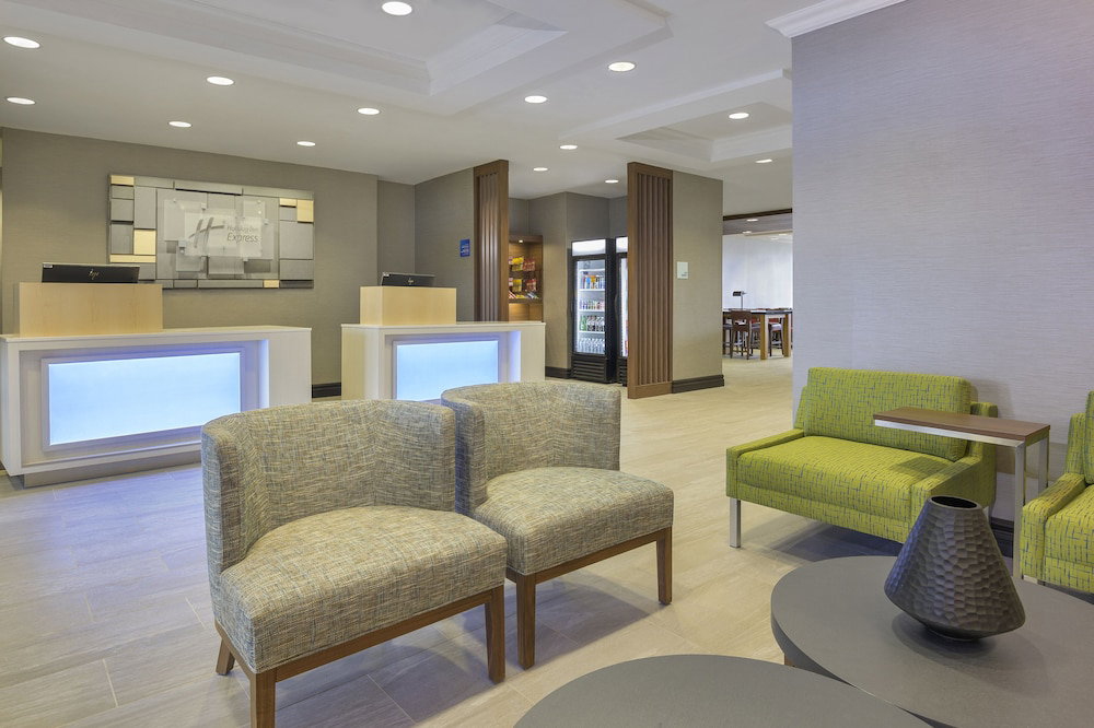Hotel Holiday Inn Express & Suites North Bay By Ihg