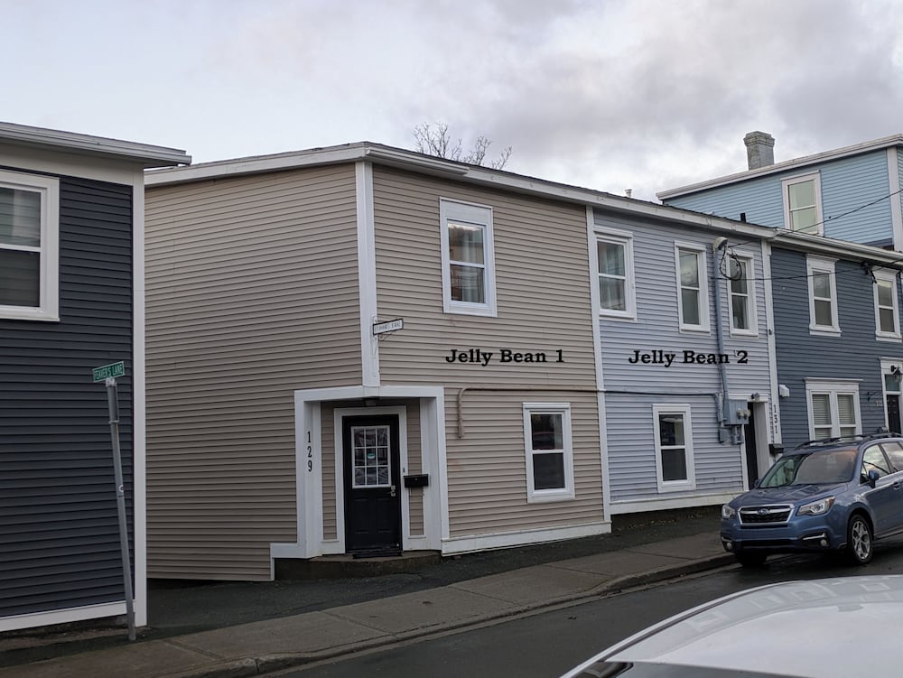 Hotel Jelly Bean 1